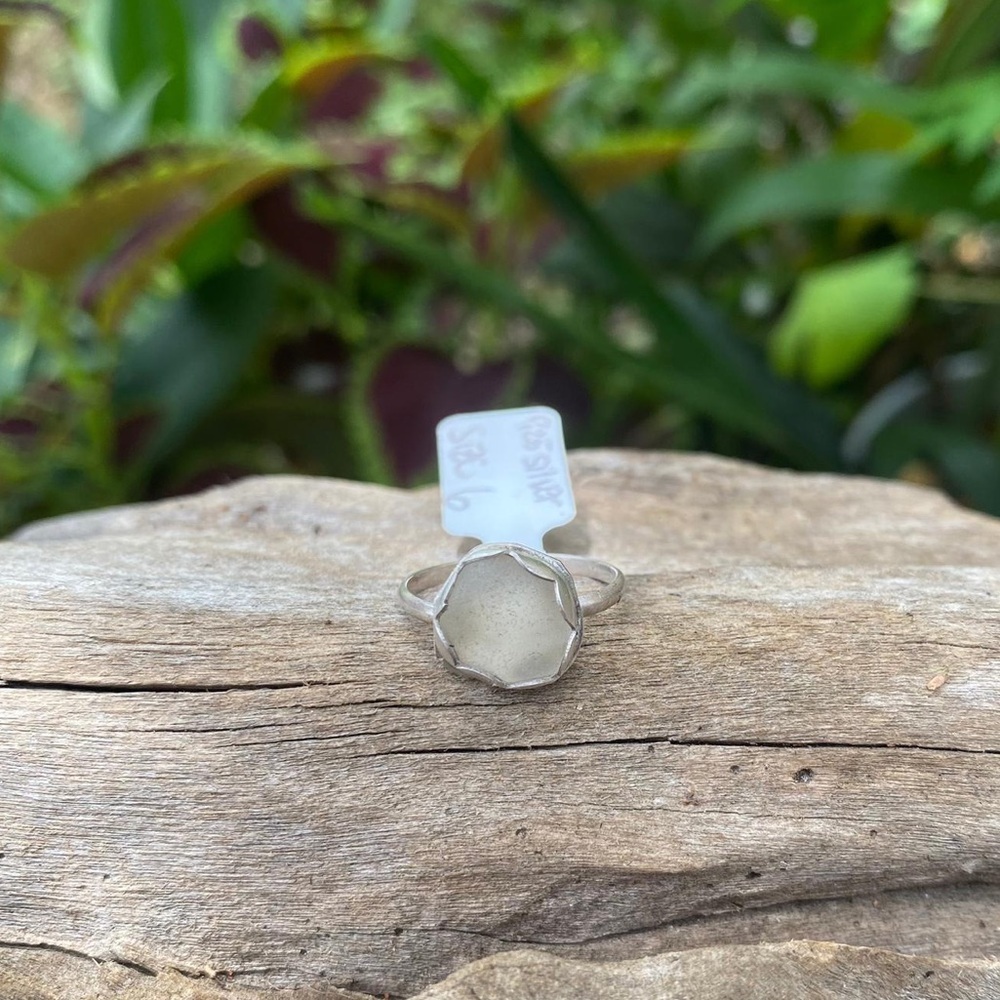 White sea glass Sea tumbled sea glass sterling & fine silver ring - Picture 6 of 6